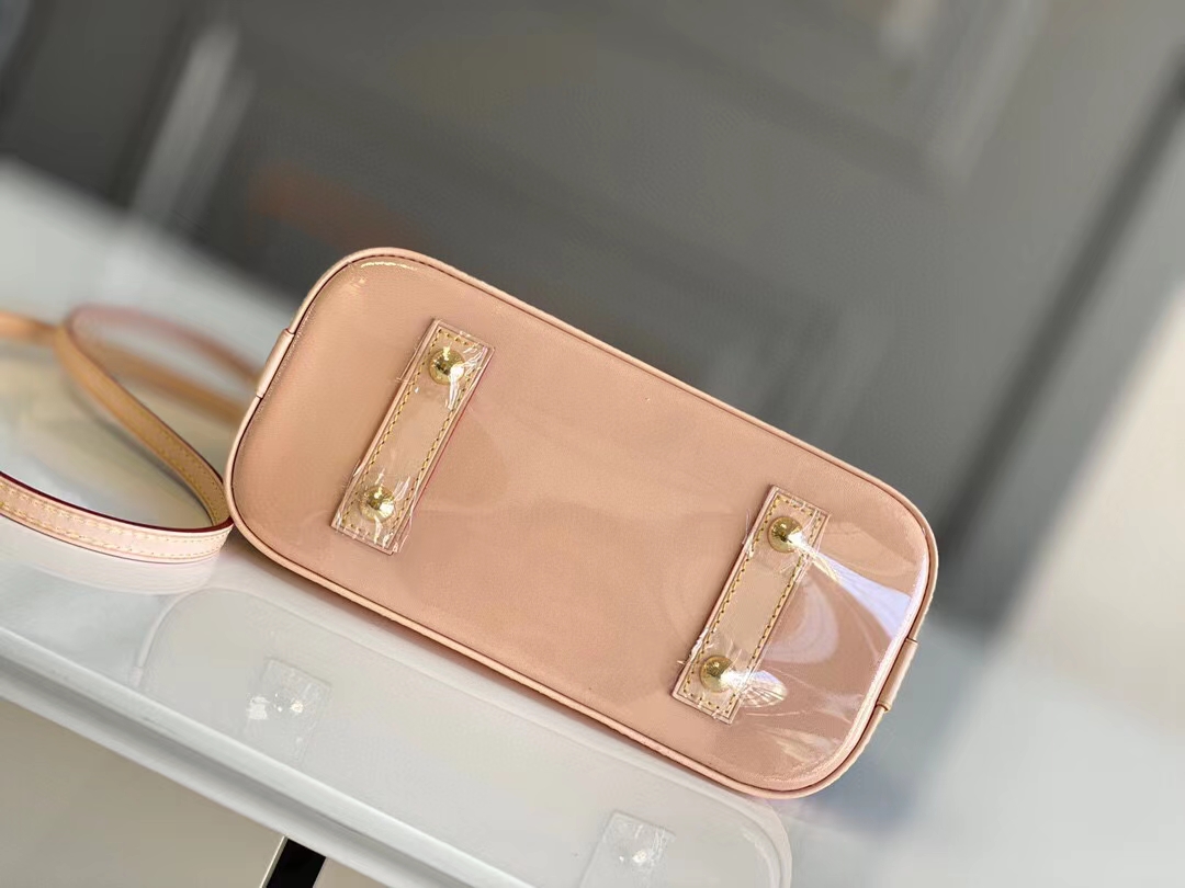 Louis Vuitton Luxury Handbag Collection 5