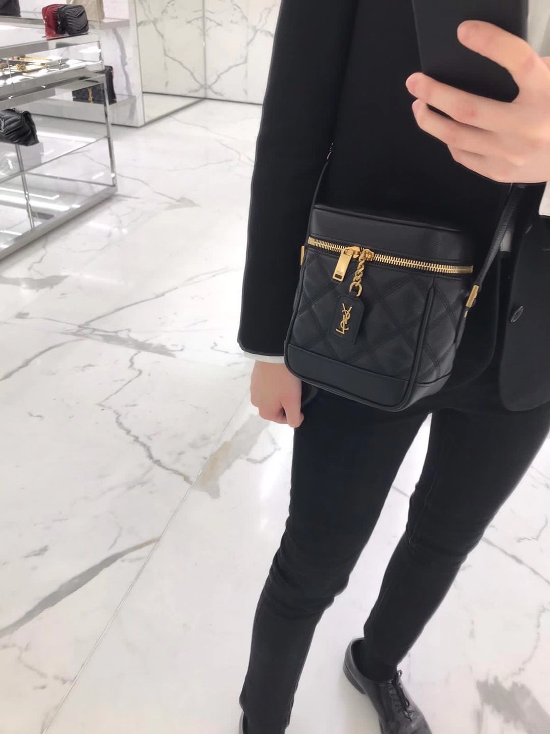 Saint laurent Ysl 80’s 𝙑𝙖𝙣𝙞𝙩𝙮 方形水桶化妆包 649779黑色