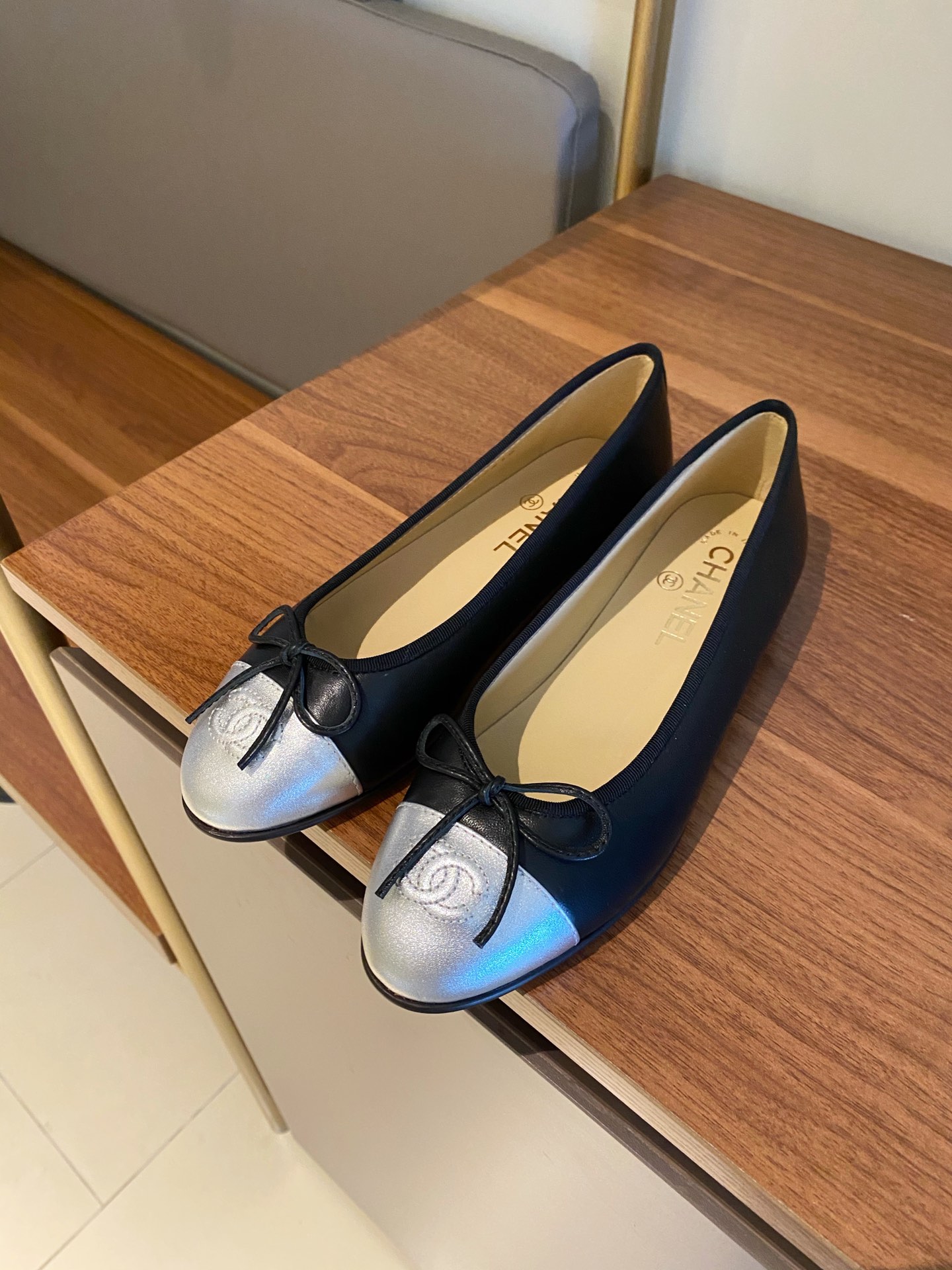 Chanel Flat Shoes Luxury 7 Star Replica
 Genuine Leather Sheepskin