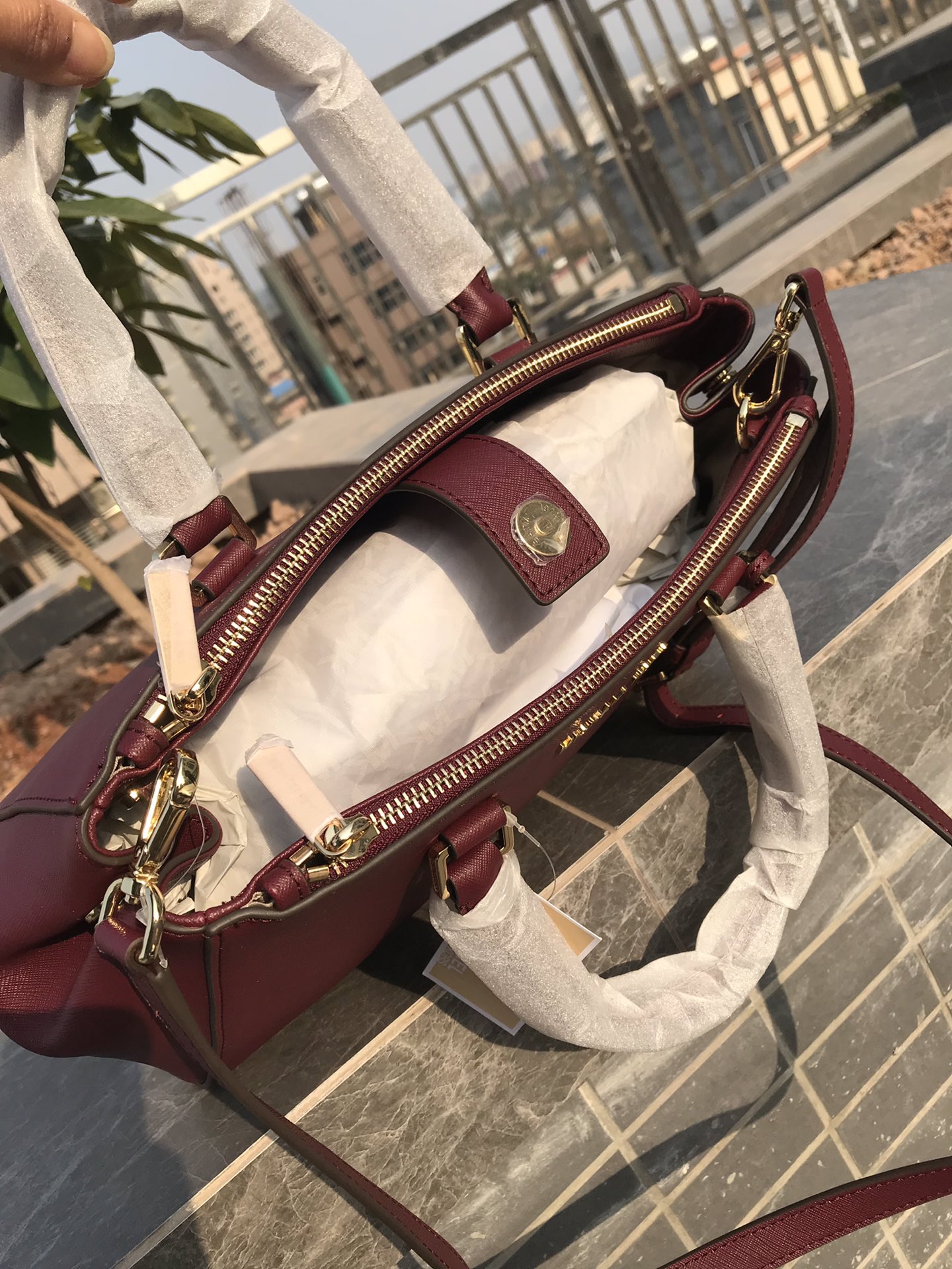 Michael Kors MK纯原中号双拉 杀手包 款 十字纹牛皮 （手提 单肩 斜挎）均可