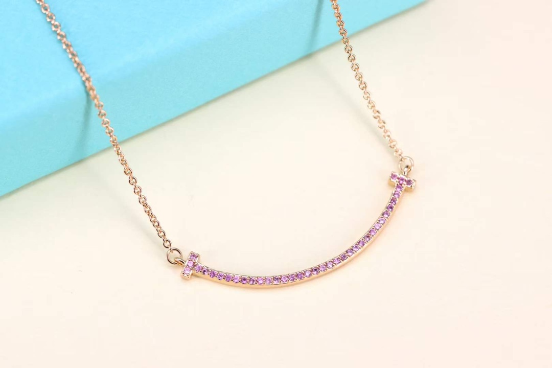 Tiffany & Co. Tiffany以爱与美、罗曼蒂克与梦想为主