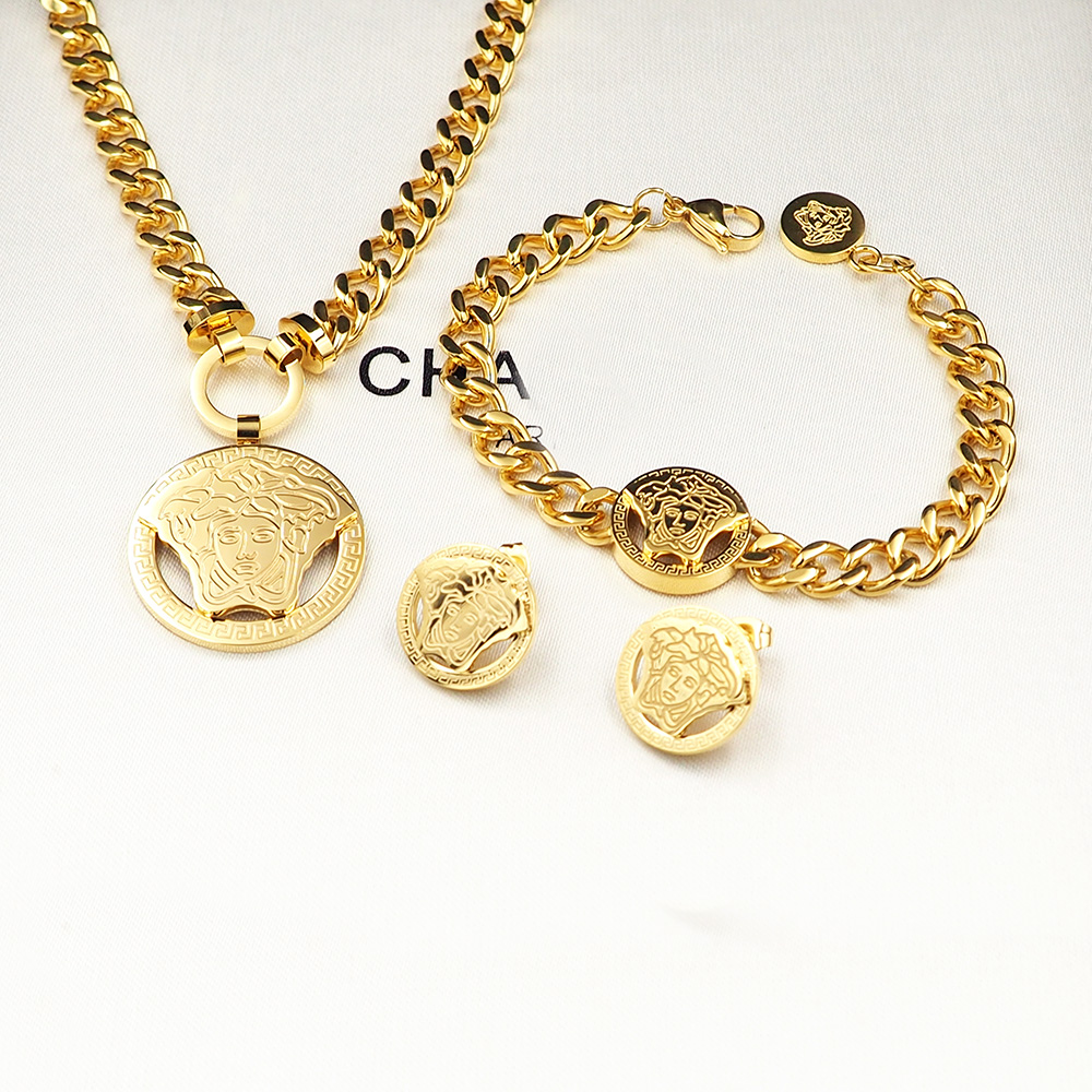 Versace Haute Couture Haute Couture Fine Jewelry Necklace Bracelet Ring 5