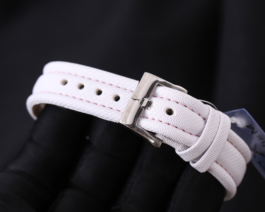 Stylish Women’s Wristwatch with Real Cow Belt and Stone Cores [Branding] - 图片 9