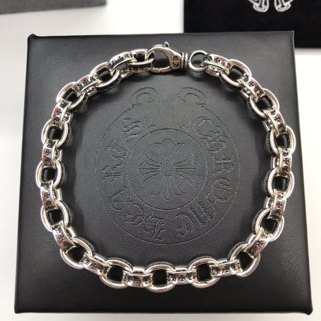 NO:101590,Chrome Hearts Crosy men's thick letter bracelet Length 18cm.20cm.22cm White copper material Imported electroplating technology Seiko craftsmanship, Crosin bracelet, chrome hearts, chrome hearts, bracelet19860909Chrome Hearts  克罗心潮男 粗款男士字母手链 长度 18cm.20cm.22cm 白铜材质 进口电镀工艺 精工打造,克罗心手链,chrome hearts,chrome hearts,bracelet,Jewelry