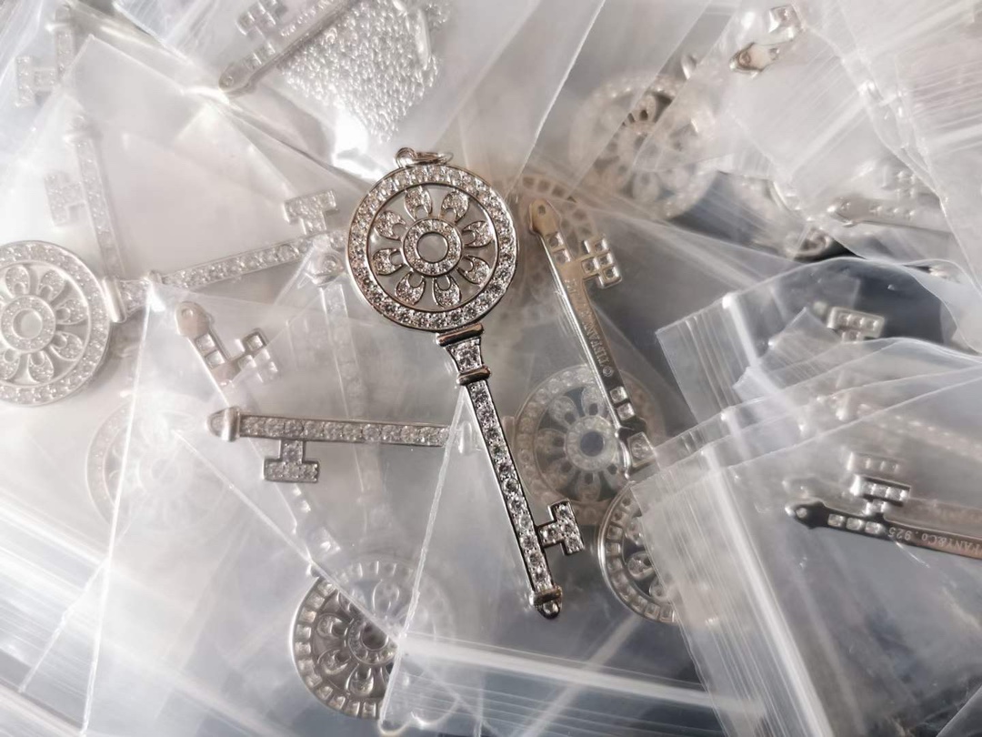 Tiffany & Co. 太阳花钥匙70件 666