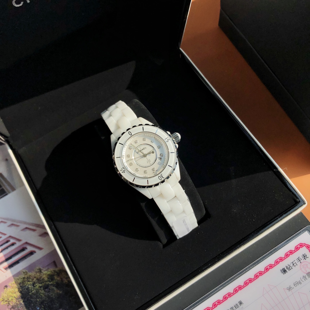 Часы Chanel