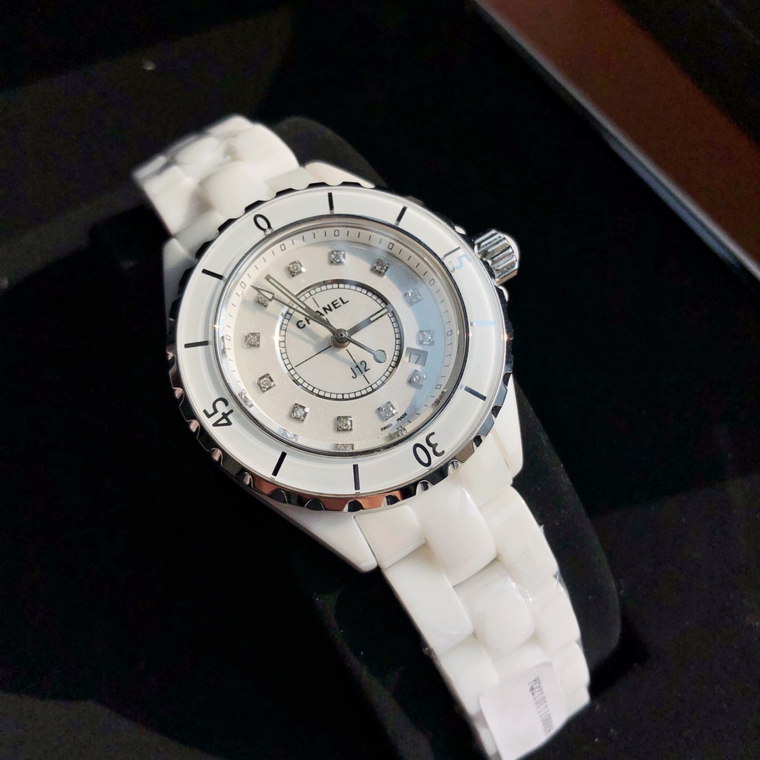 Часы Chanel