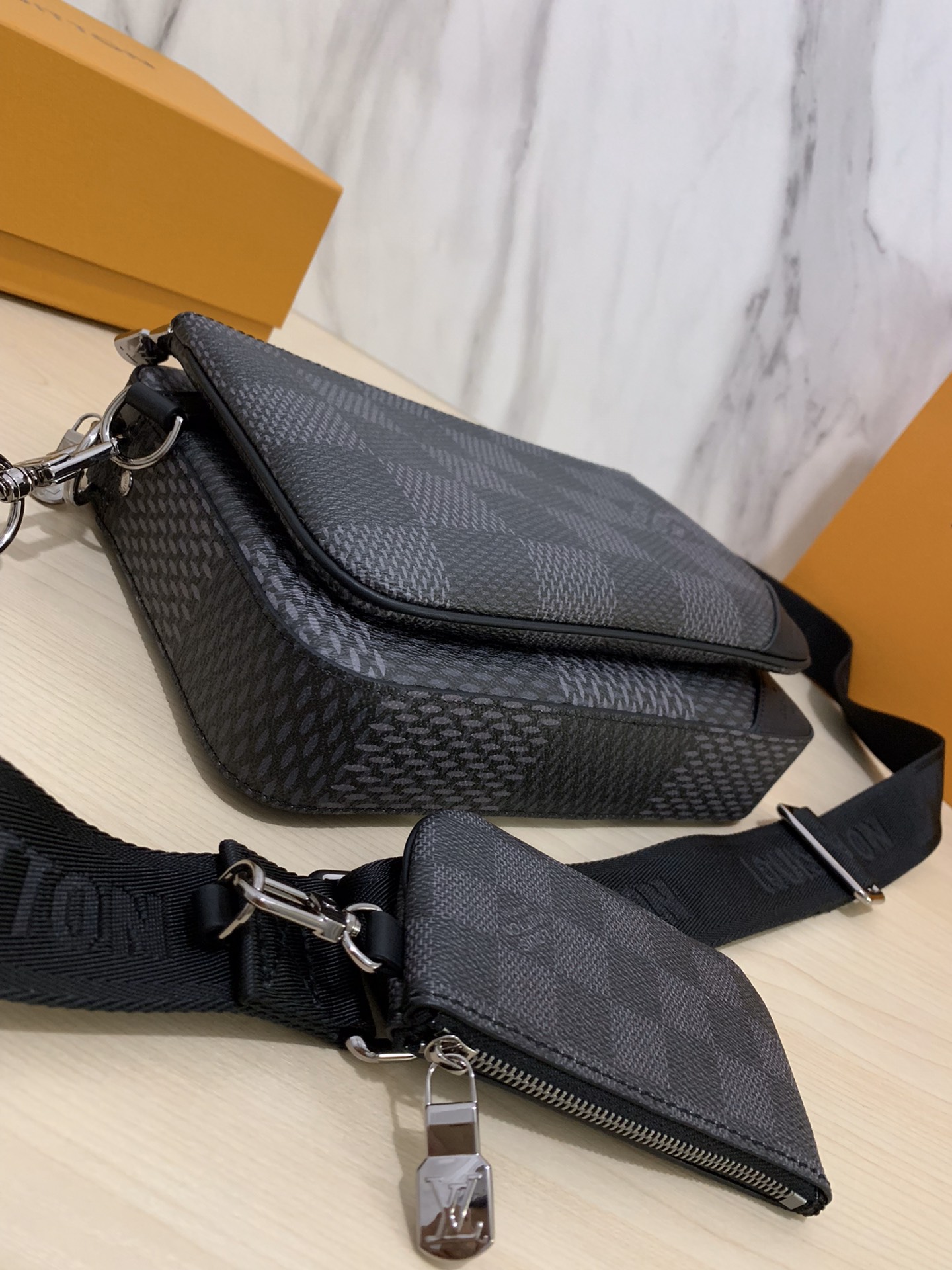 Lv Trio Messenger Price Guide Literacy Basics