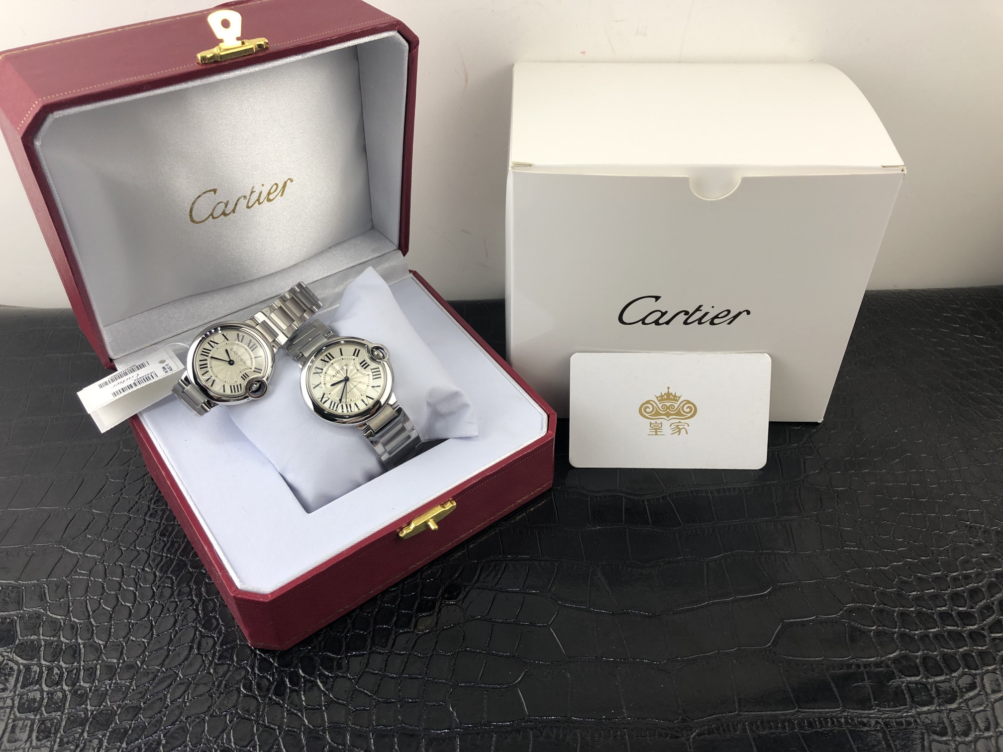 Cartier 皇家 卡地亚蓝气球系列36尺寸机械和33尺寸石英女表
