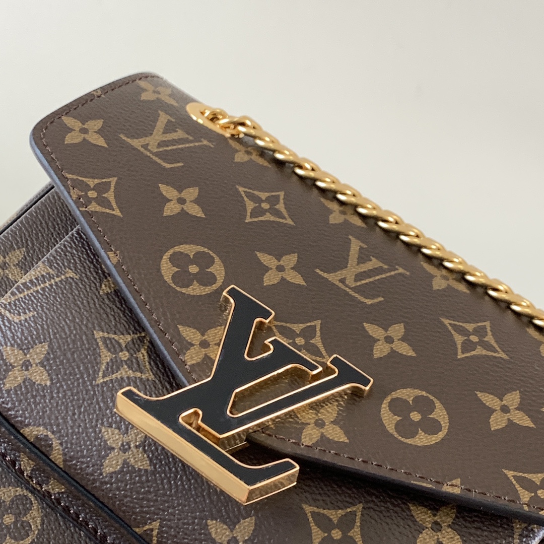 LOUIS VUITTON Passy shoulder bag M45592