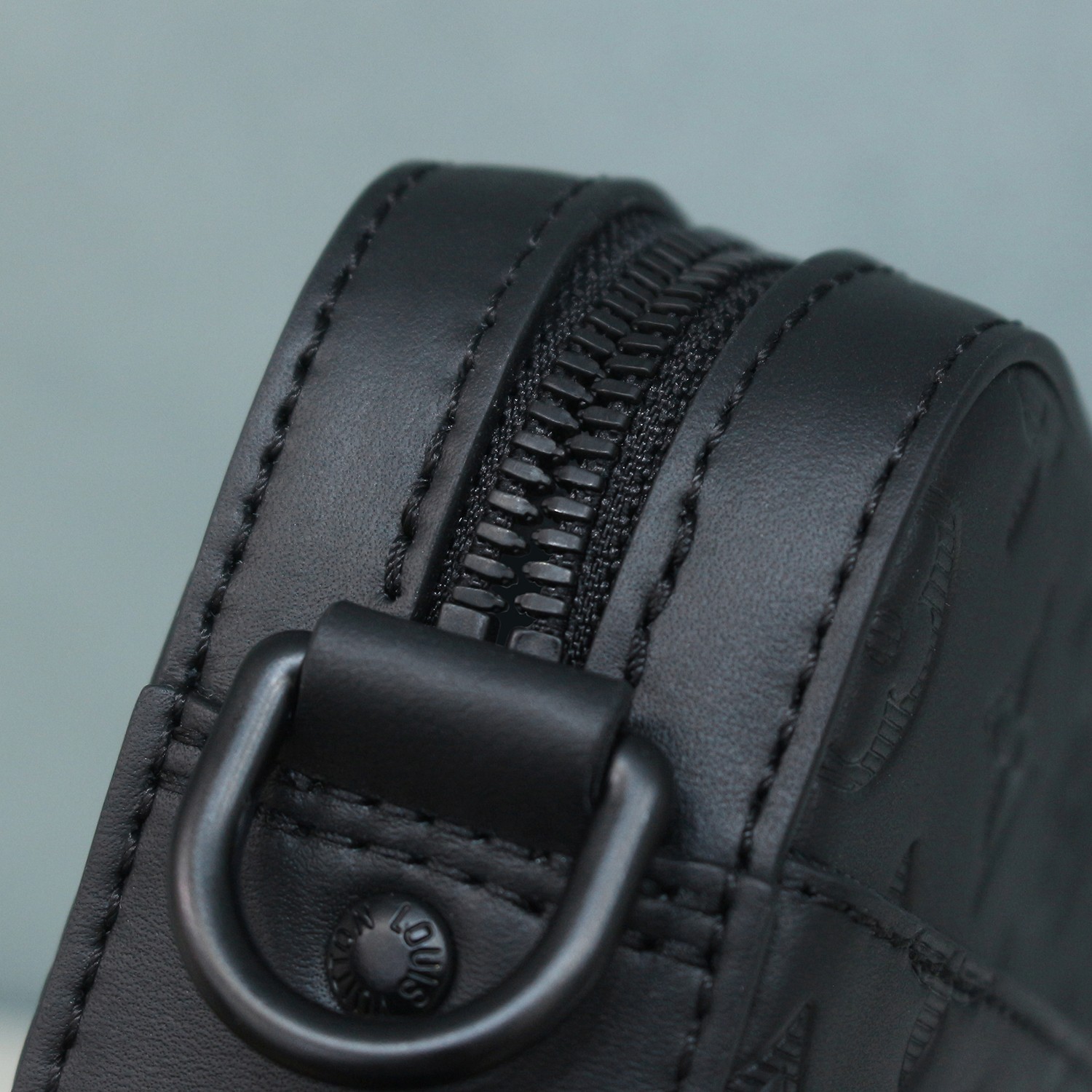 Louis Vuitton LV Duo Messenger邮差包 M69827