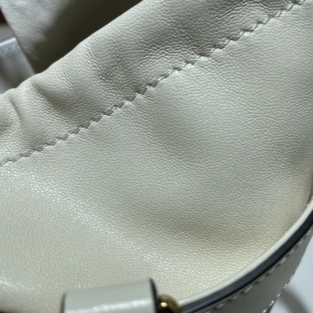 Gucci古驰 马衔扣1955系列小号水桶包637115