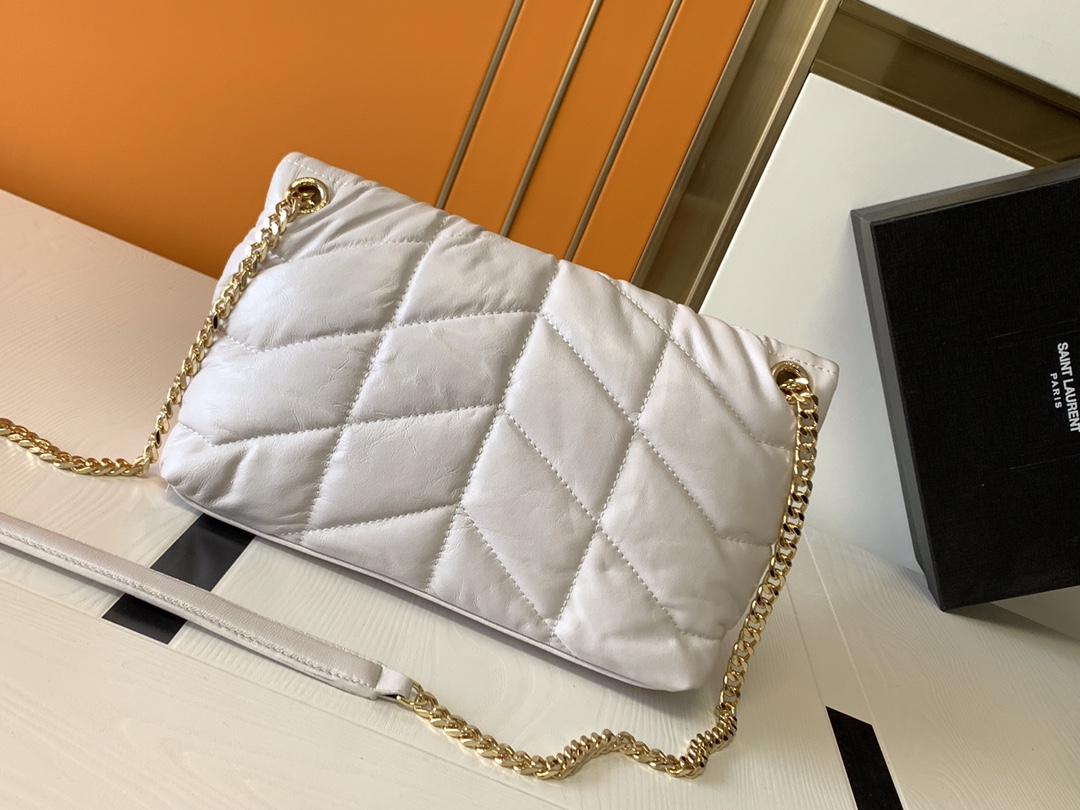 升级版芯片✨LOULOU PUFFER 绗缝小羊皮包，100%小羊皮制作，手感柔软细腻，犹如怀抱云朵☁️