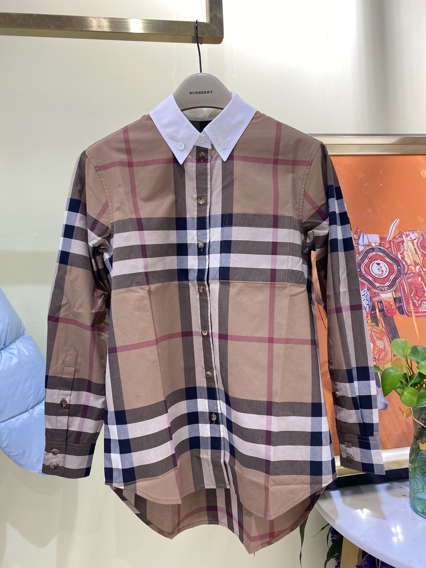 NO:318055,Checked cotton poplin loose shirt, the latest style of shirt. Size uk6.8.10.12,,alexander wang19860909格纹棉府绸宽松衬衣,最新款衬衣. 码数uk6.8.10.12,,alexander wang,Women's clothing