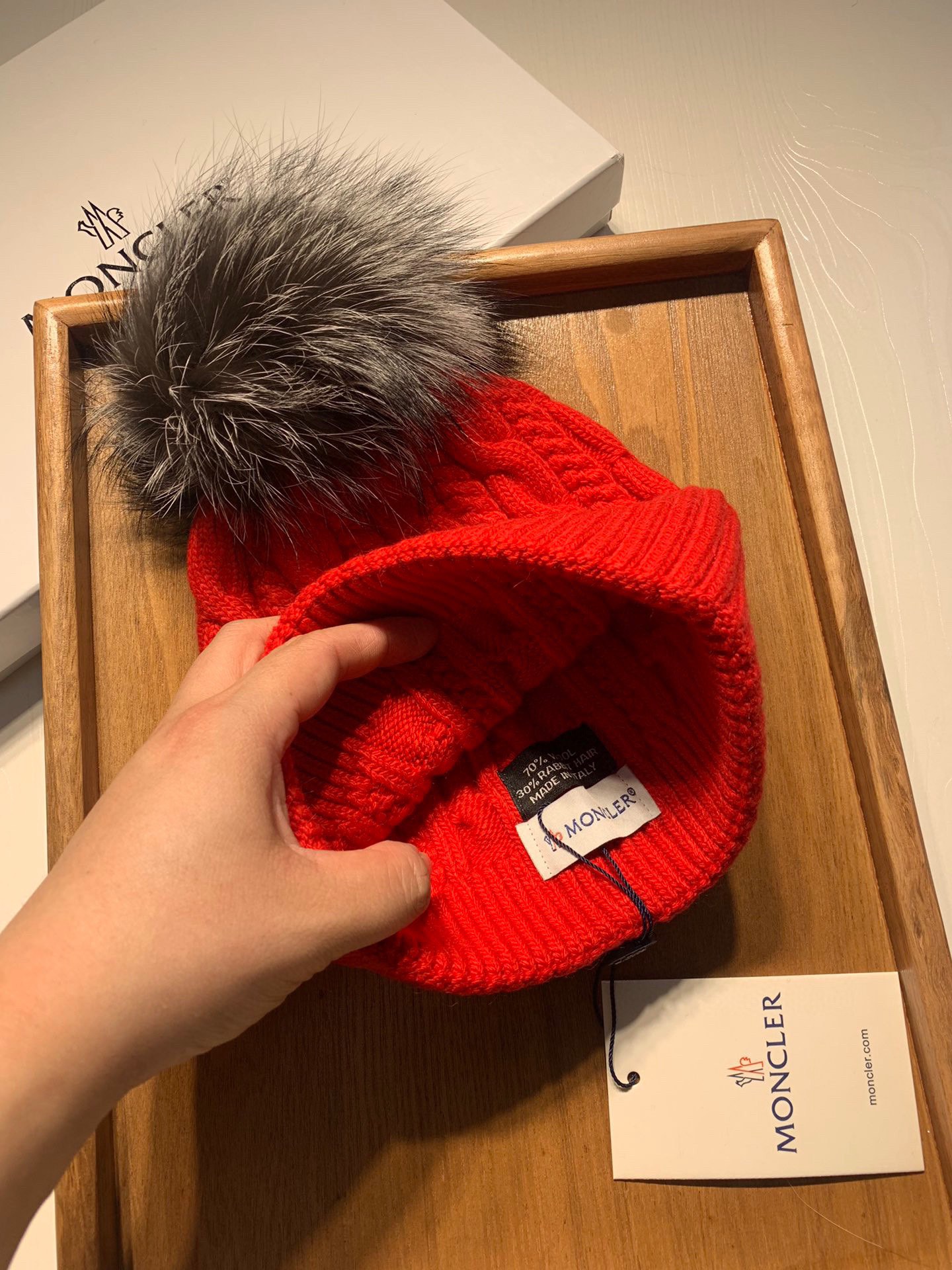 🌹。蒙口。【羊毛单帽-带狐狸毛球】客供小羊毛！珍贵典藏的灵魂帽子！客供色纱.每个颜色都非常好看！经典！手