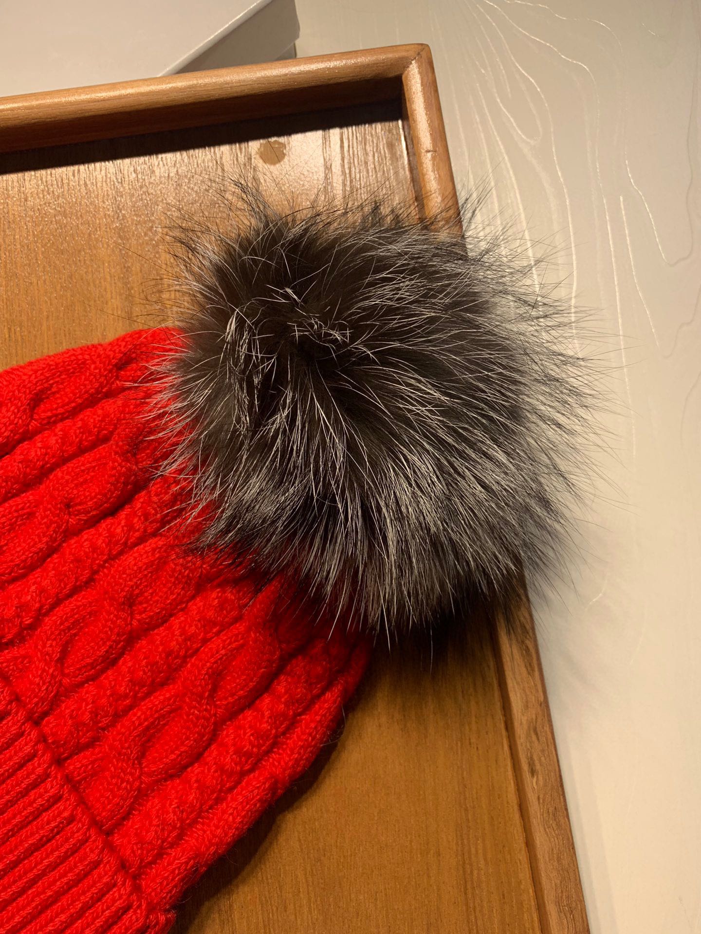 🌹。蒙口。【羊毛单帽-带狐狸毛球】客供小羊毛！珍贵典藏的灵魂帽子！客供色纱.每个颜色都非常好看！经典！手