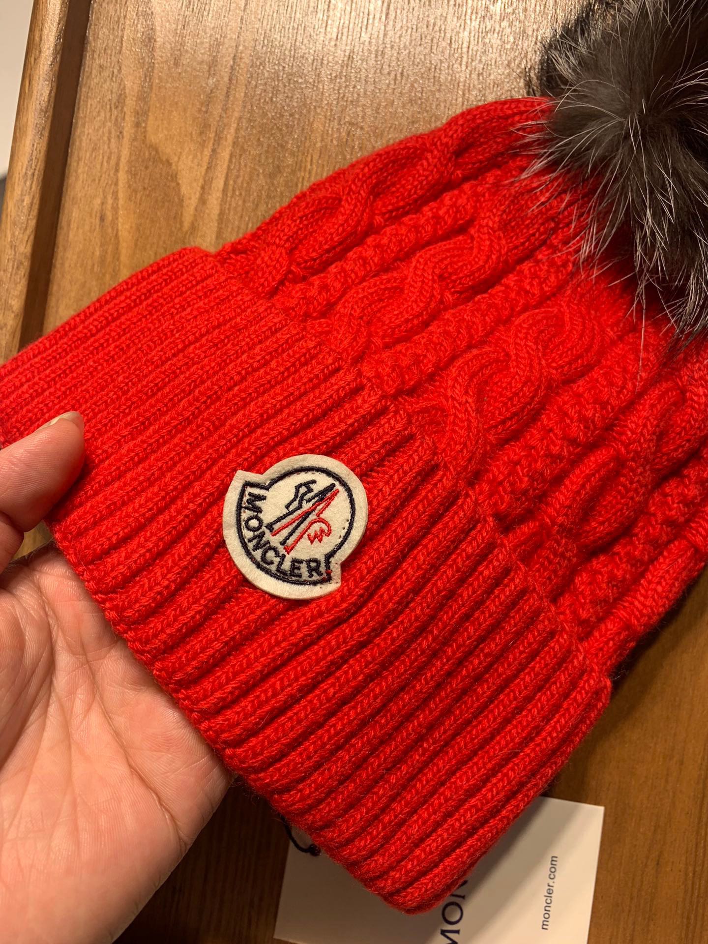 🌹。蒙口。【羊毛单帽-带狐狸毛球】客供小羊毛！珍贵典藏的灵魂帽子！客供色纱.每个颜色都非常好看！经典！手