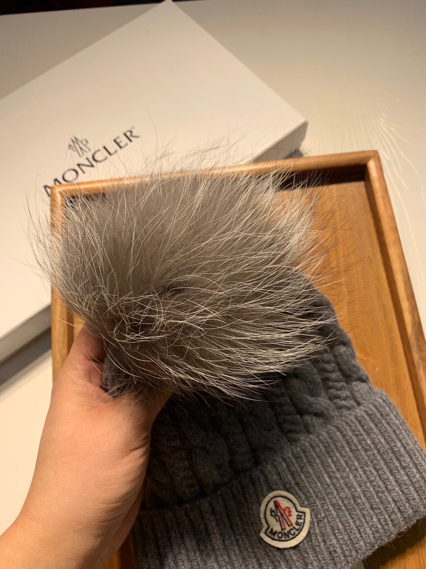 🌹。蒙口。【羊毛单帽-带狐狸毛球】客供小羊毛！珍贵典藏的灵魂帽子！客供色纱.每个颜色都非常好看！经典！手