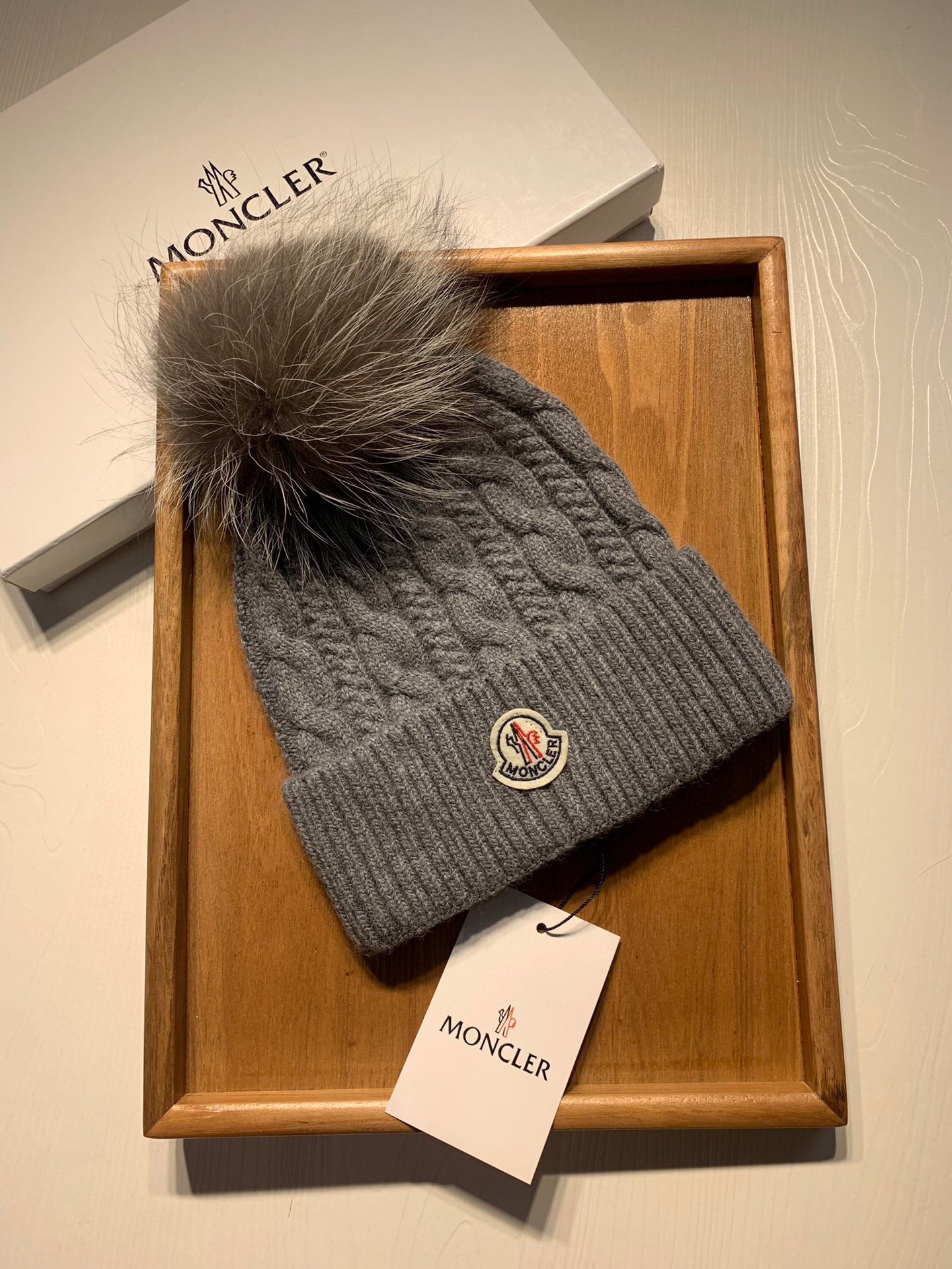 🌹。蒙口。【羊毛单帽-带狐狸毛球】客供小羊毛！珍贵典藏的灵魂帽子！客供色纱.每个颜色都非常好看！经典！手