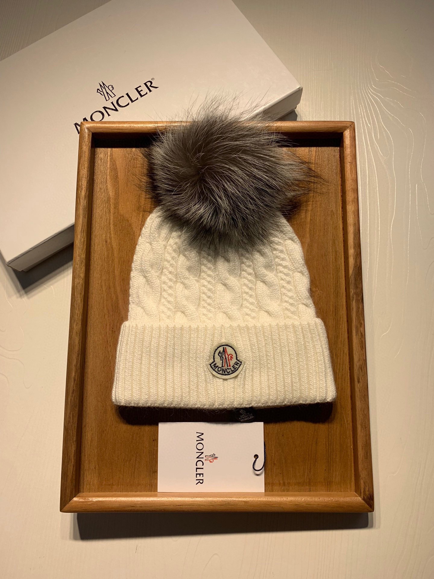 🌹。蒙口。【羊毛单帽-带狐狸毛球】客供小羊毛！珍贵典藏的灵魂帽子！客供色纱.每个颜色都非常好看！经典！手