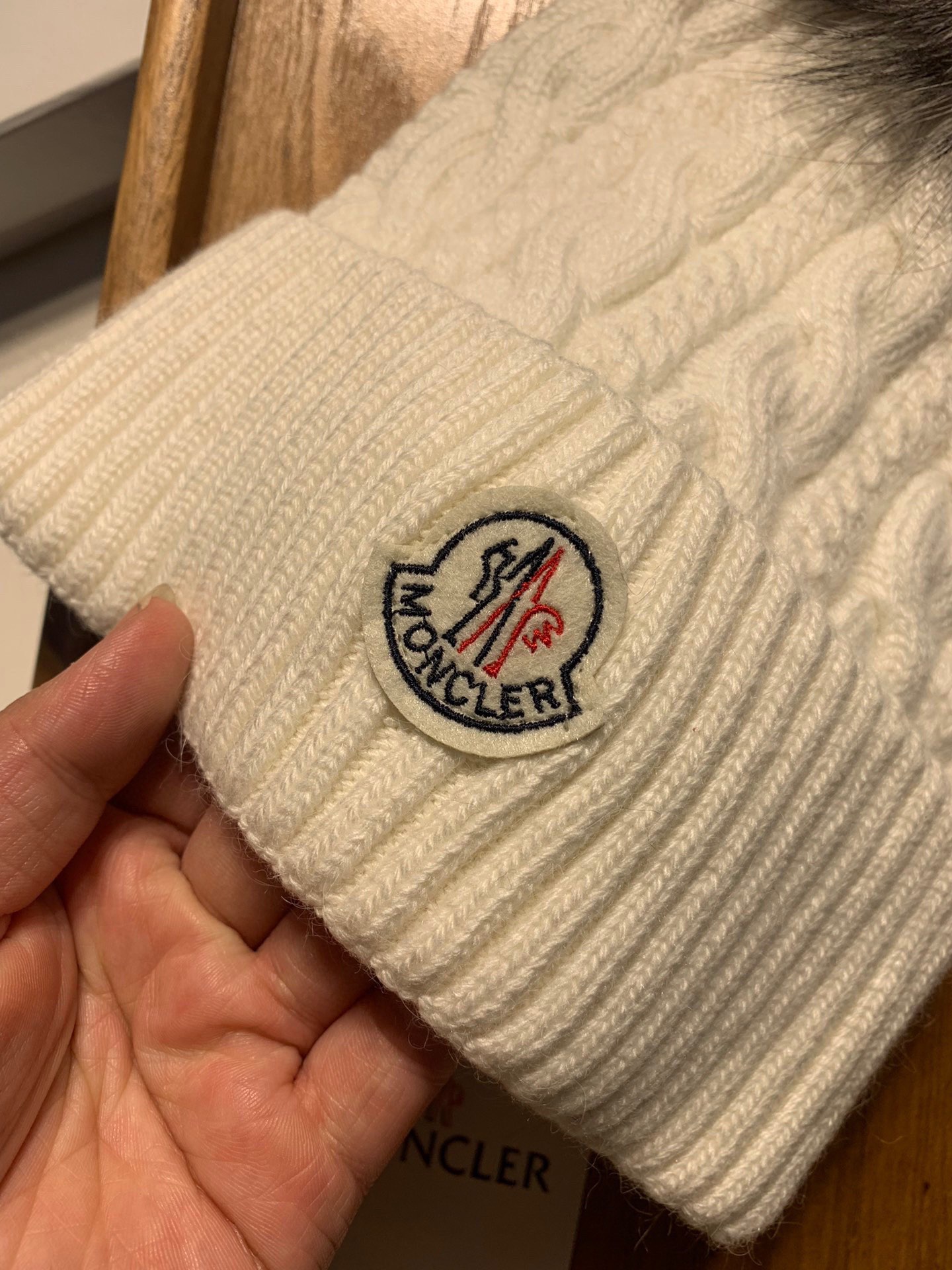 🌹。蒙口。【羊毛单帽-带狐狸毛球】客供小羊毛！珍贵典藏的灵魂帽子！客供色纱.每个颜色都非常好看！经典！手