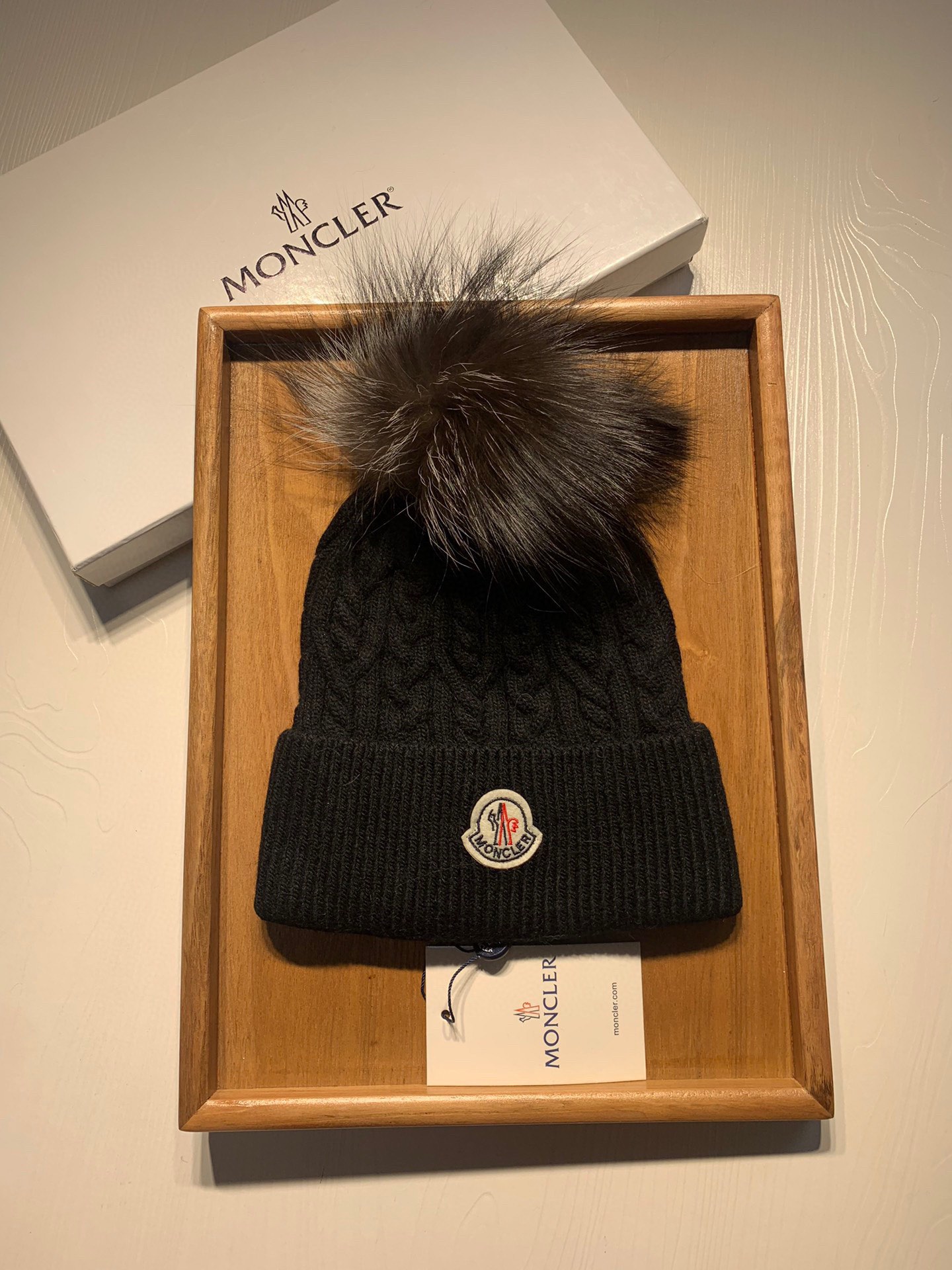 🌹。蒙口。【羊毛单帽-带狐狸毛球】客供小羊毛！珍贵典藏的灵魂帽子！客供色纱.每个颜色都非常好看！经典！手