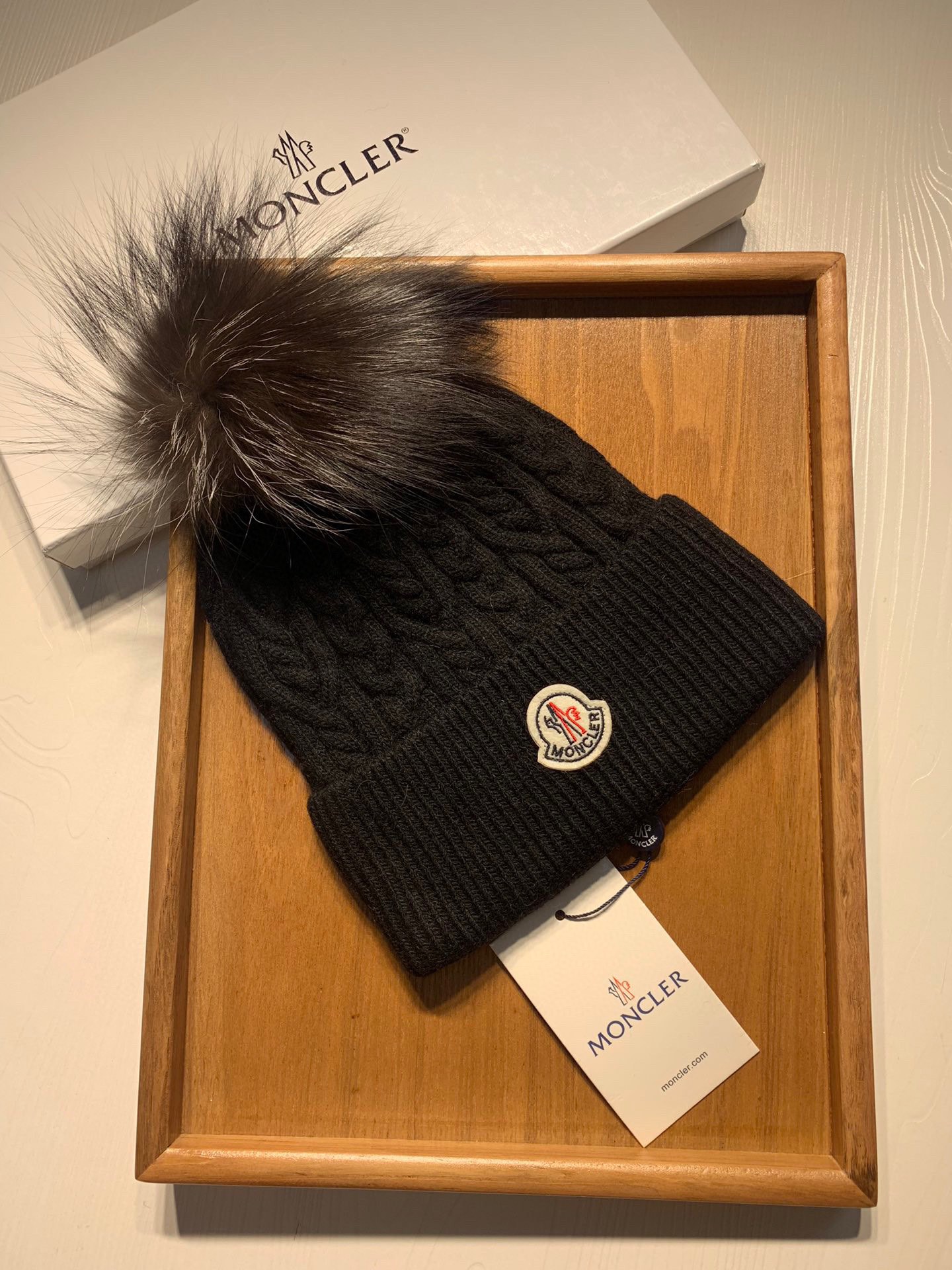 🌹。蒙口。【羊毛单帽-带狐狸毛球】客供小羊毛！珍贵典藏的灵魂帽子！客供色纱.每个颜色都非常好看！经典！手