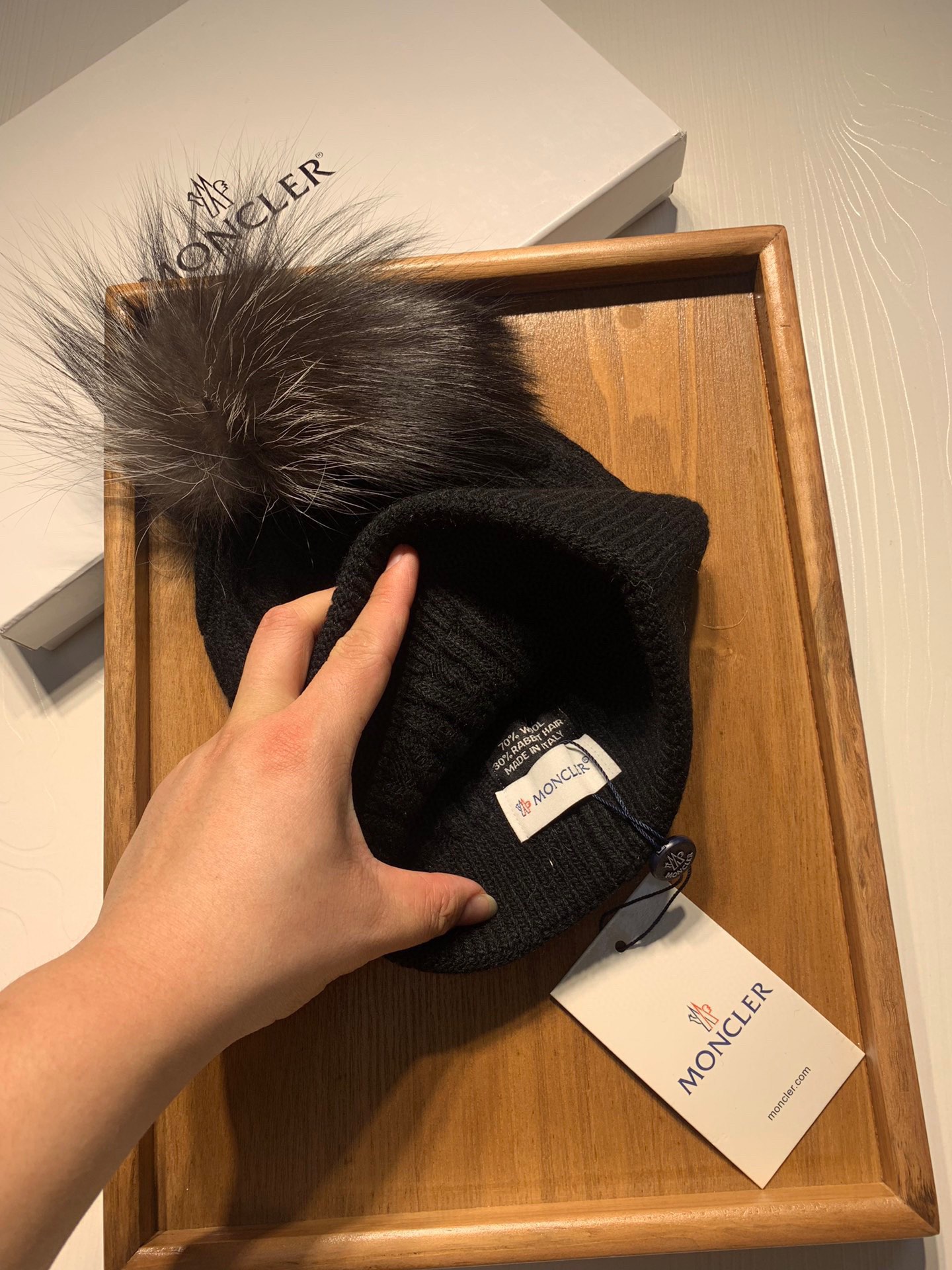 🌹。蒙口。【羊毛单帽-带狐狸毛球】客供小羊毛！珍贵典藏的灵魂帽子！客供色纱.每个颜色都非常好看！经典！手