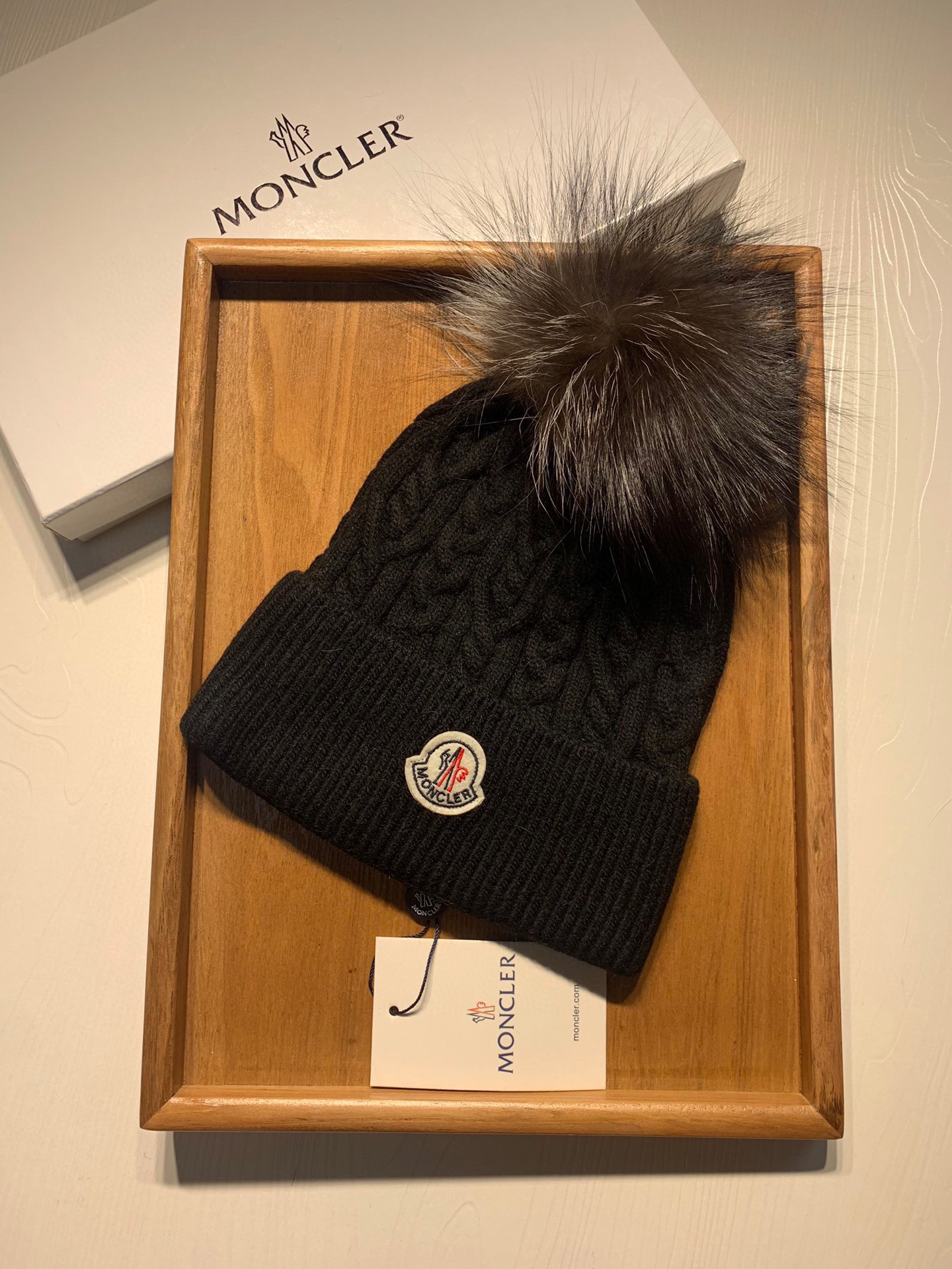 🌹。蒙口。【羊毛单帽-带狐狸毛球】客供小羊毛！珍贵典藏的灵魂帽子！客供色纱.每个颜色都非常好看！经典！手