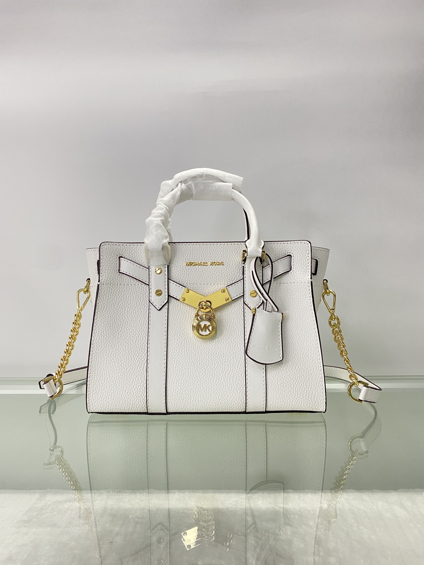 Michael Kors ～Nouveau Hamilton 手提大锁包 采用 老花皮革打造而成 是您打造日常造型的 之选