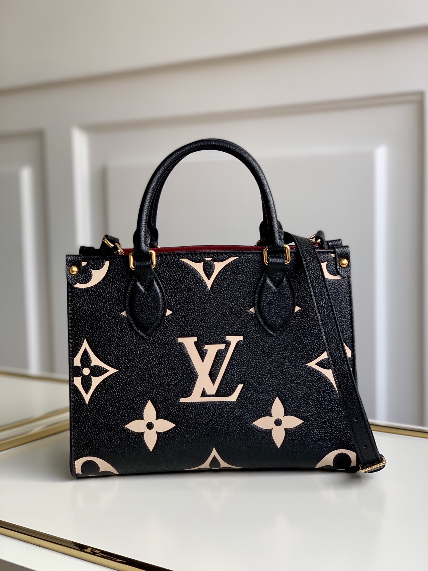 루이비통 M45659 온더고 토트백 숄더백 미니 스몰 모노그램 앙프렝뜨 Louis Vuitton Bag