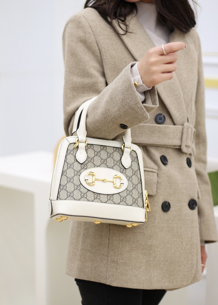 GUCCI 1955马衔扣系列Mini贝壳包 640716白色