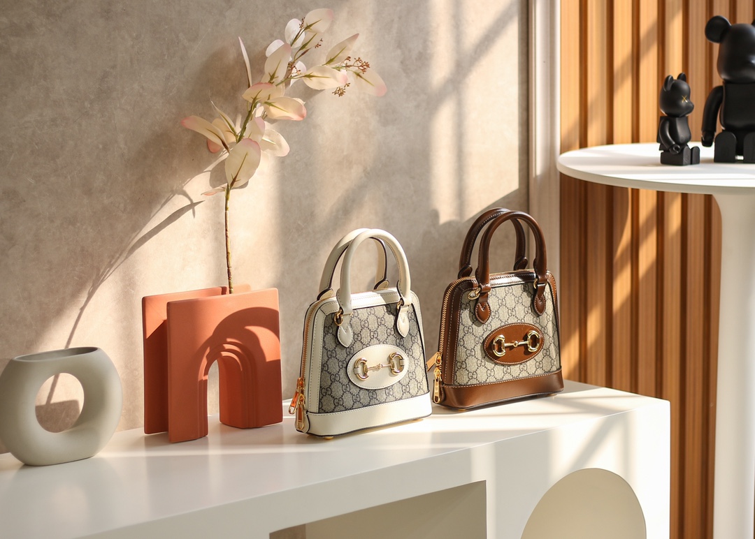 GUCCI 1955马衔扣系列Mini贝壳包 640716白色