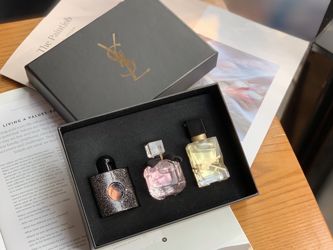 35. Perfume libre de Yves Saint Laurent mini set de 3 piezas/caja negra 🔜 ¡Calidad uno a uno❗️Set de mini perfumes YSL…