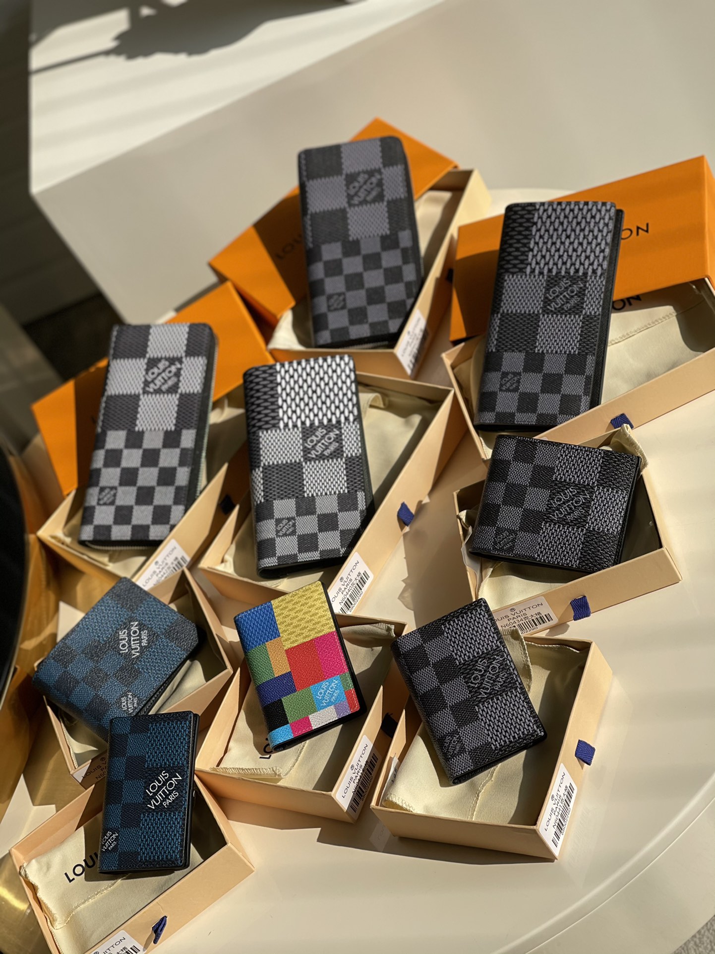 NO:396344,60442 single pull 60440 suit clip 60434 suit clip 60441 pocket clip collection picture, LV [original leather], louis vuitton, business suit1986090960442单拉60440西装夹60434西装夹60441口袋夹集合图,LV【原厂皮】,louis vuitton,business suit,Bag