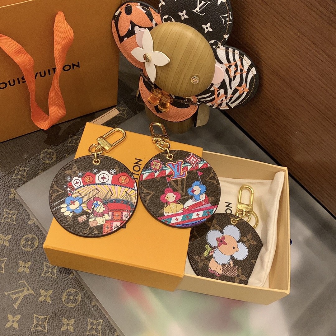 Vibrant Vivienne Funfair Xmas Bag with Playful Mascot and Key Buttons.