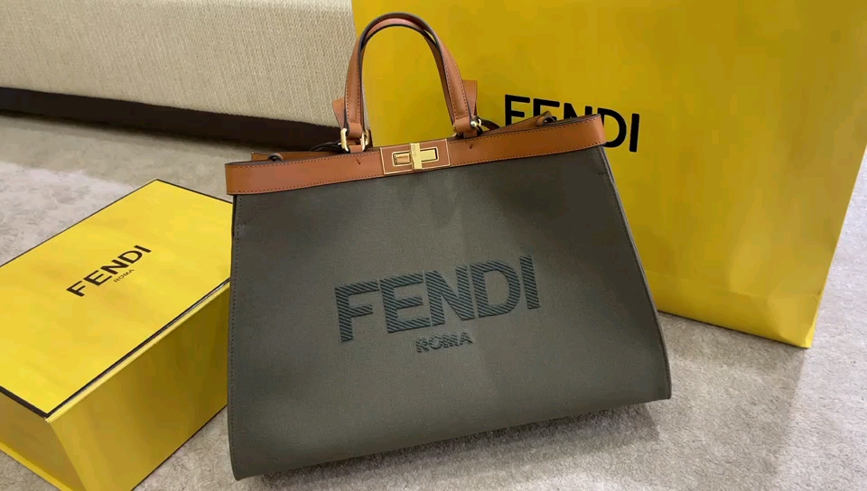 Fendi Peekaboo Bolsos de Tote