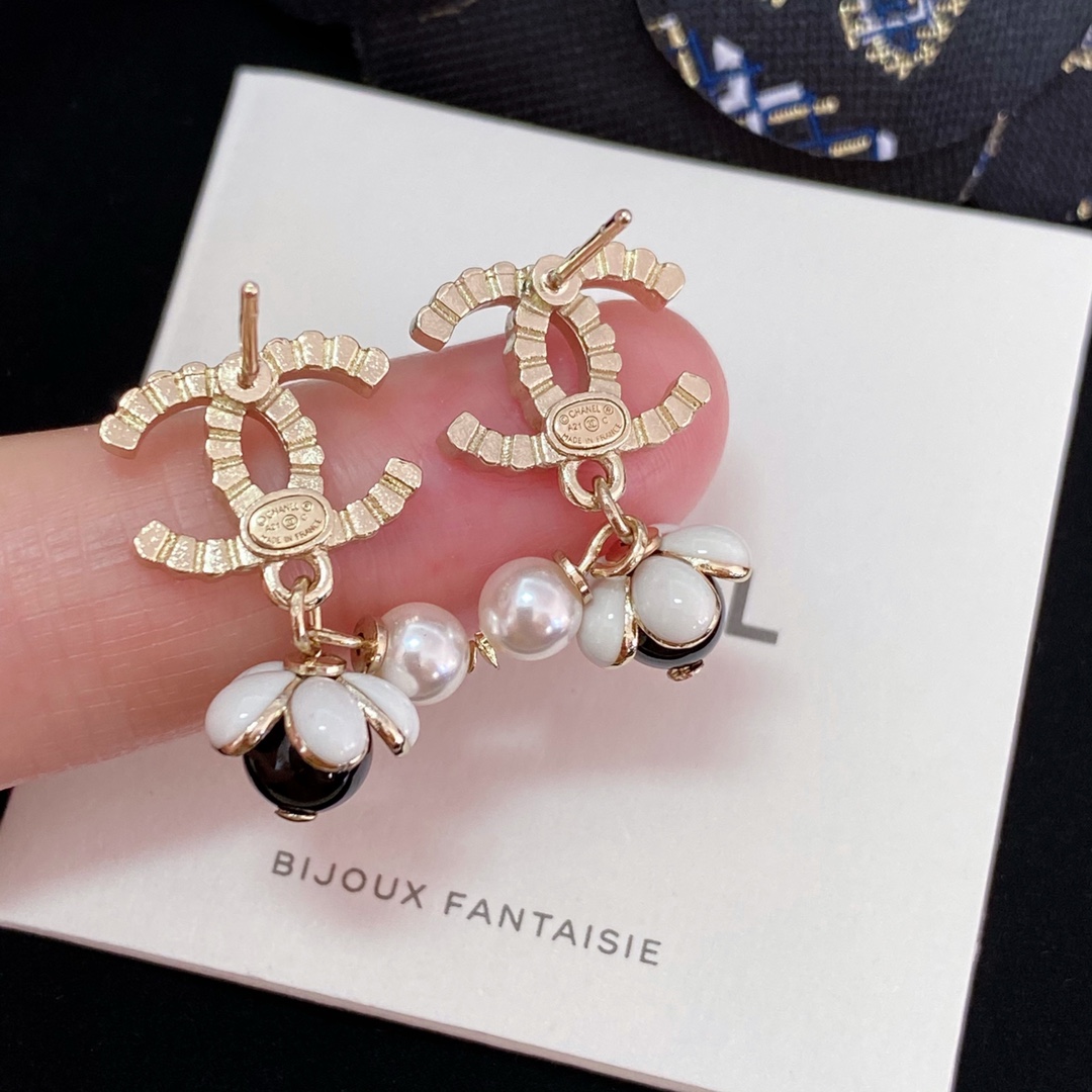 Chrome Hearts Ch@nel