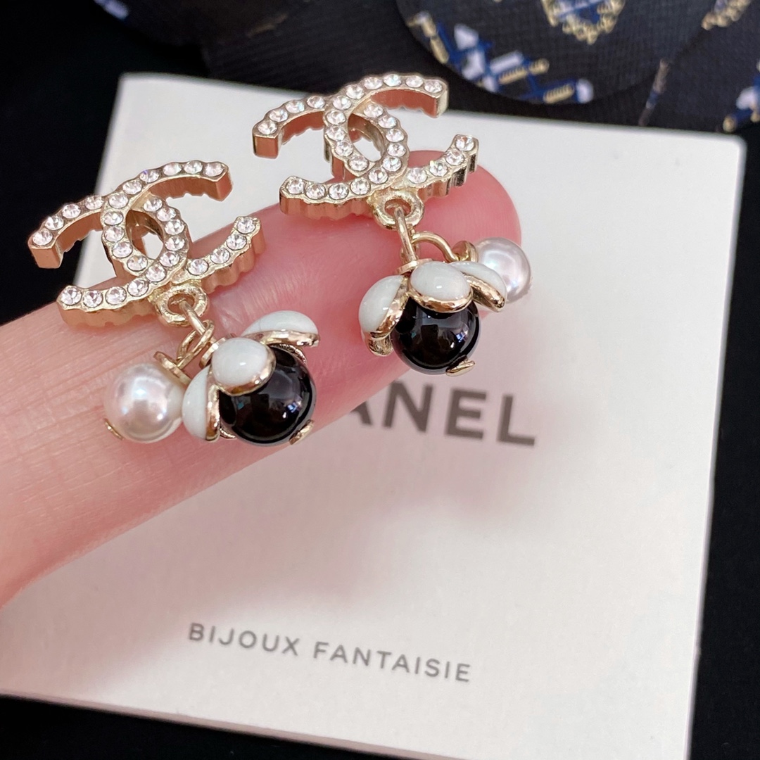 Chrome Hearts Ch@nel