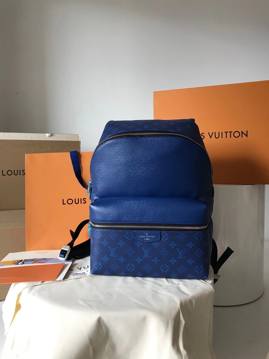 Louis Vuitton LV Discovery Bags Backpack Men Monogram Canvas