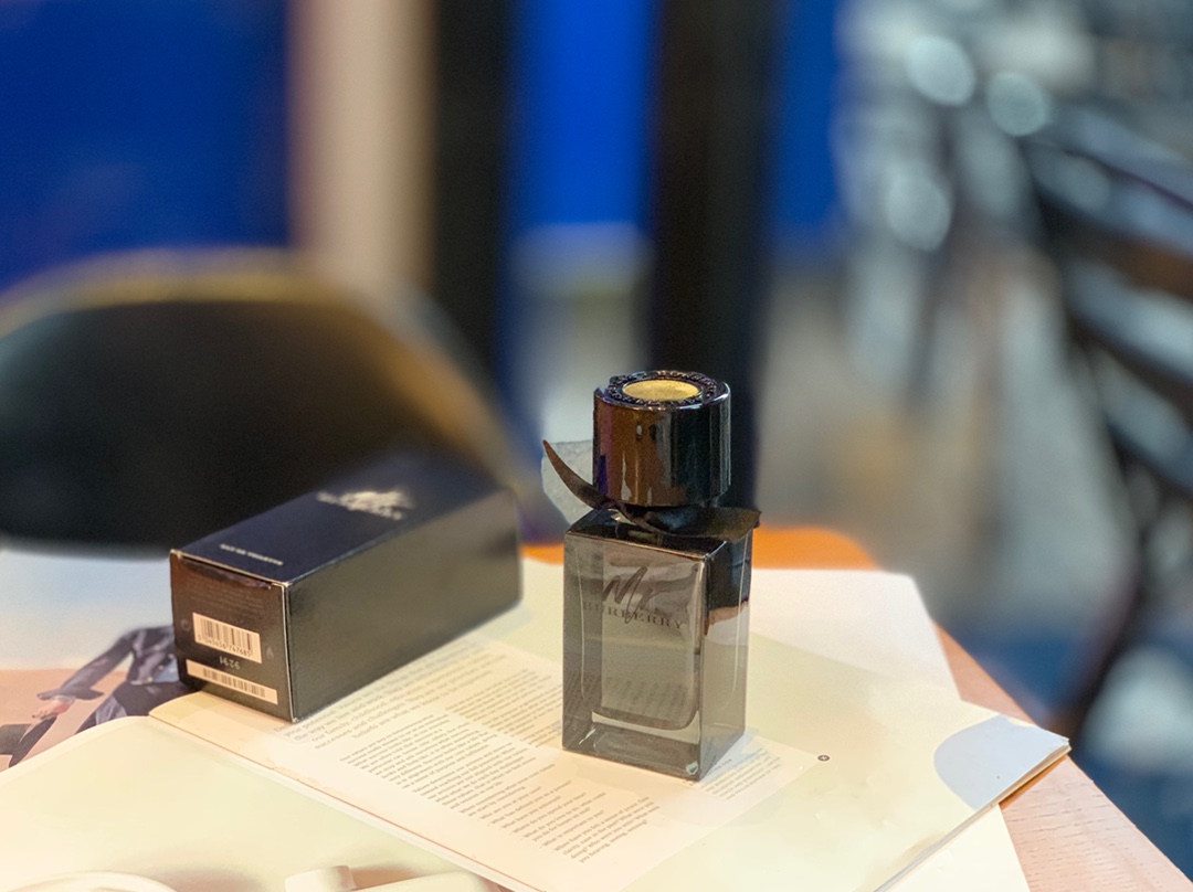 Mr Burberry Indigo巴宝莉先生靛蓝男士香水100ml 2
