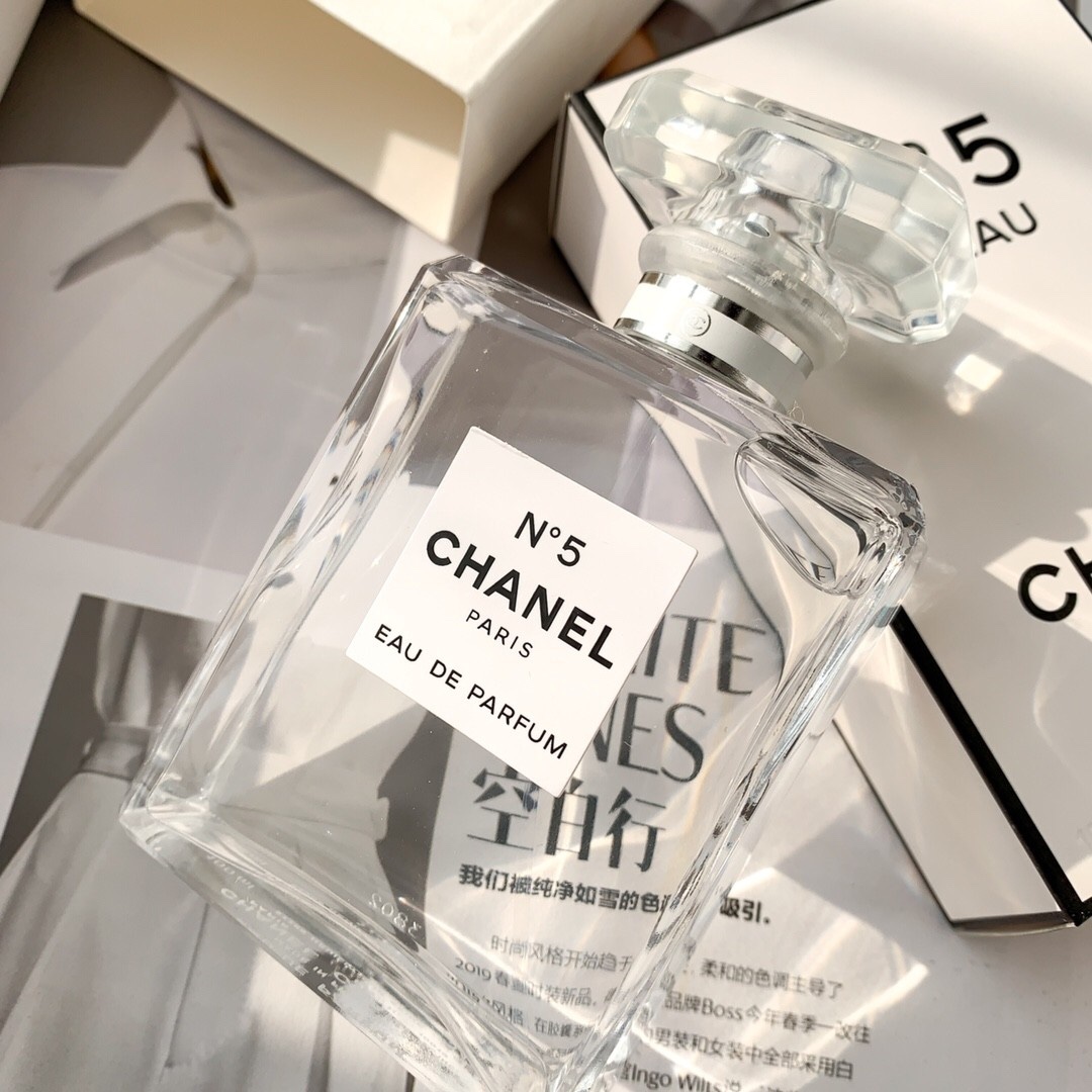 Chanel luxury designer product 5