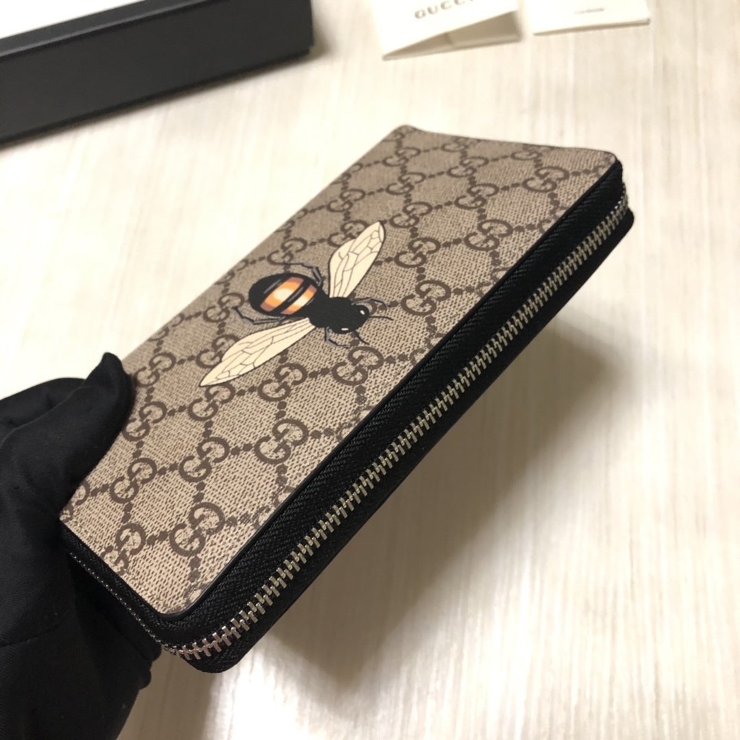 官网同步💋G家丝印图案拉链包系列👍🏻👍🏻12个卡片隔层和3个钞票隔层💋💋💋 款号:,尺寸:19×10.5