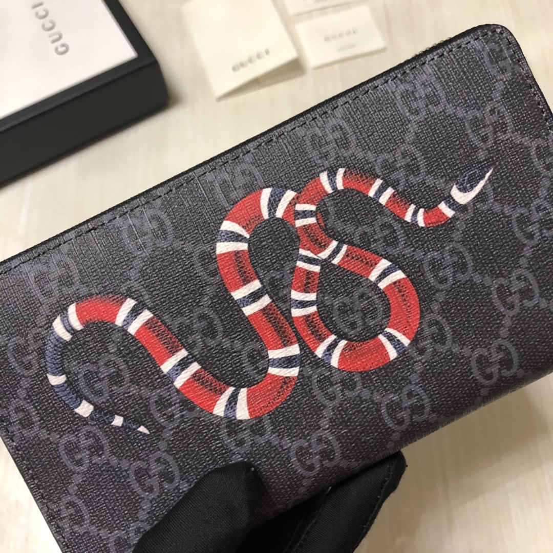 官网同步💋G家丝印图案拉链包系列👍🏻👍🏻12个卡片隔层和3个钞票隔层💋💋💋 款号:,尺寸:19×10.5