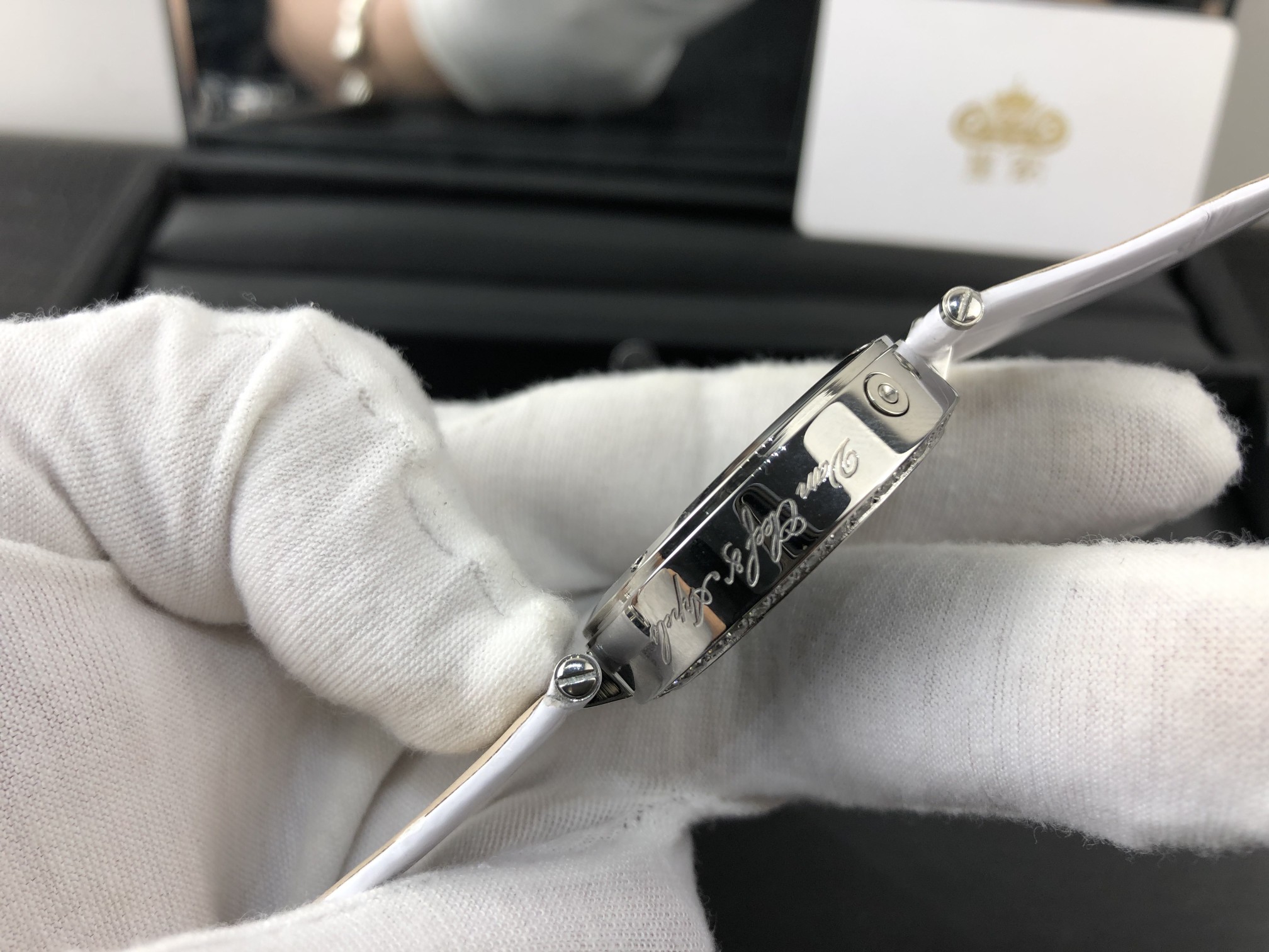 Van Cleef & Arpels 皇家 梵克雅宝恋人桥女表
