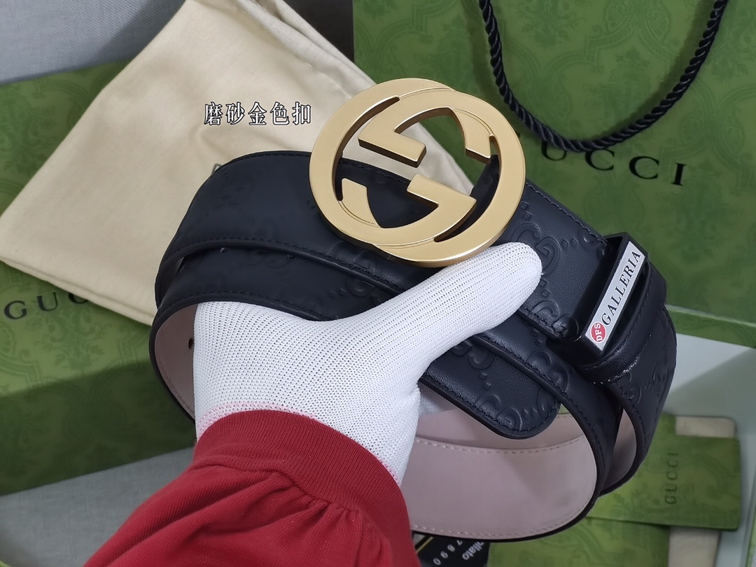 🅿️210【专柜新包装】Gucci 
3.8cm进口小牛皮压花, 专柜正品1:1完美复刻.  原版牛皮底, 采用热压印技术的Gucci Signature皮革精制而成，触感厚实，印花图案清晰.
