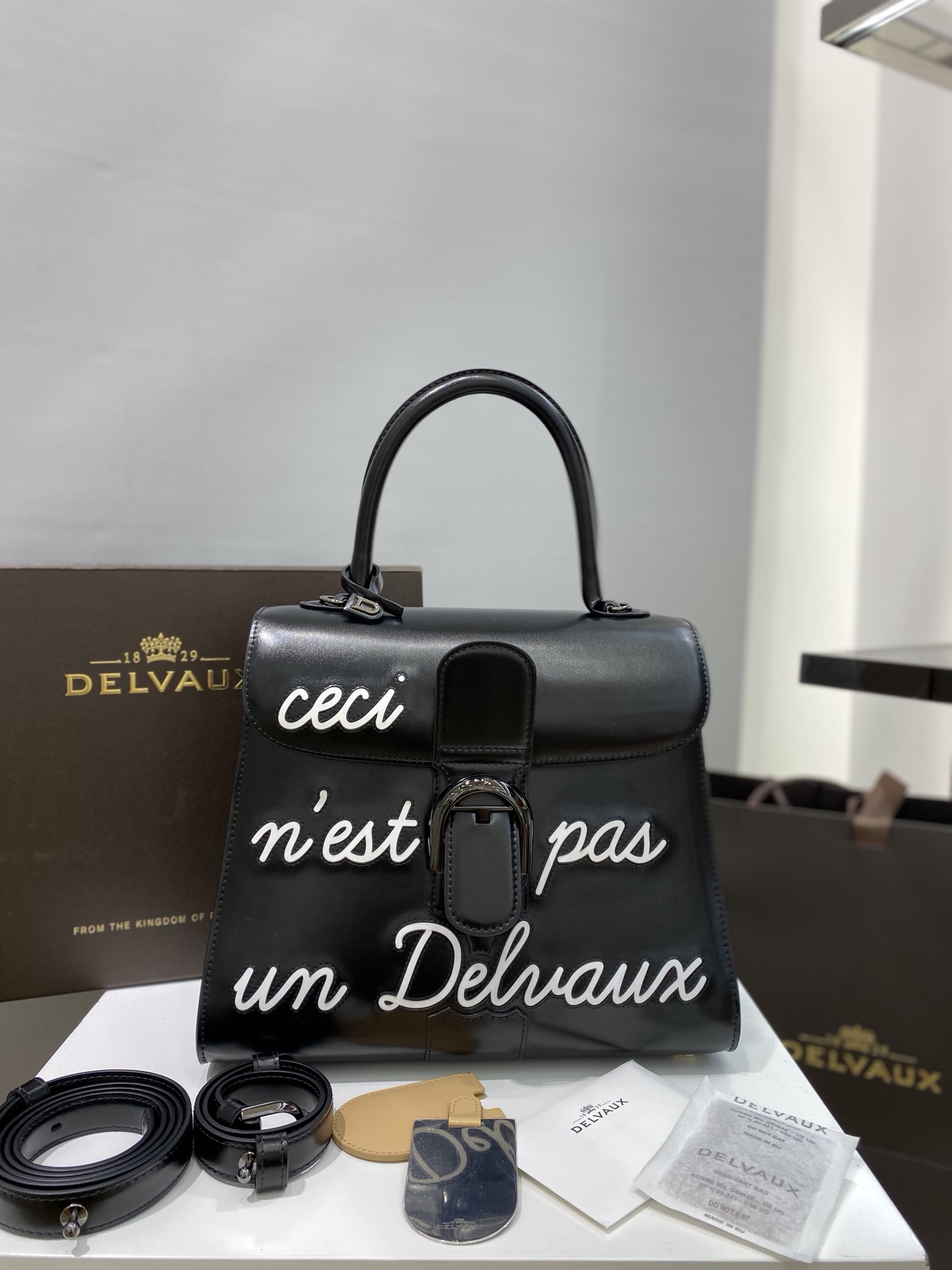 Louis Vuitton New version~Black Lies Alphabet Pack