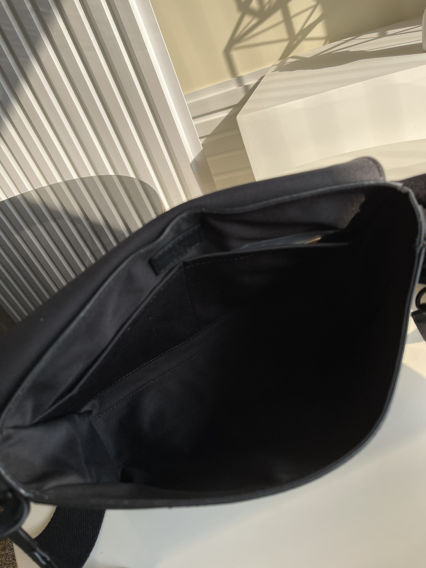 Louis Vuitton LV Messenger邮差包 M57080