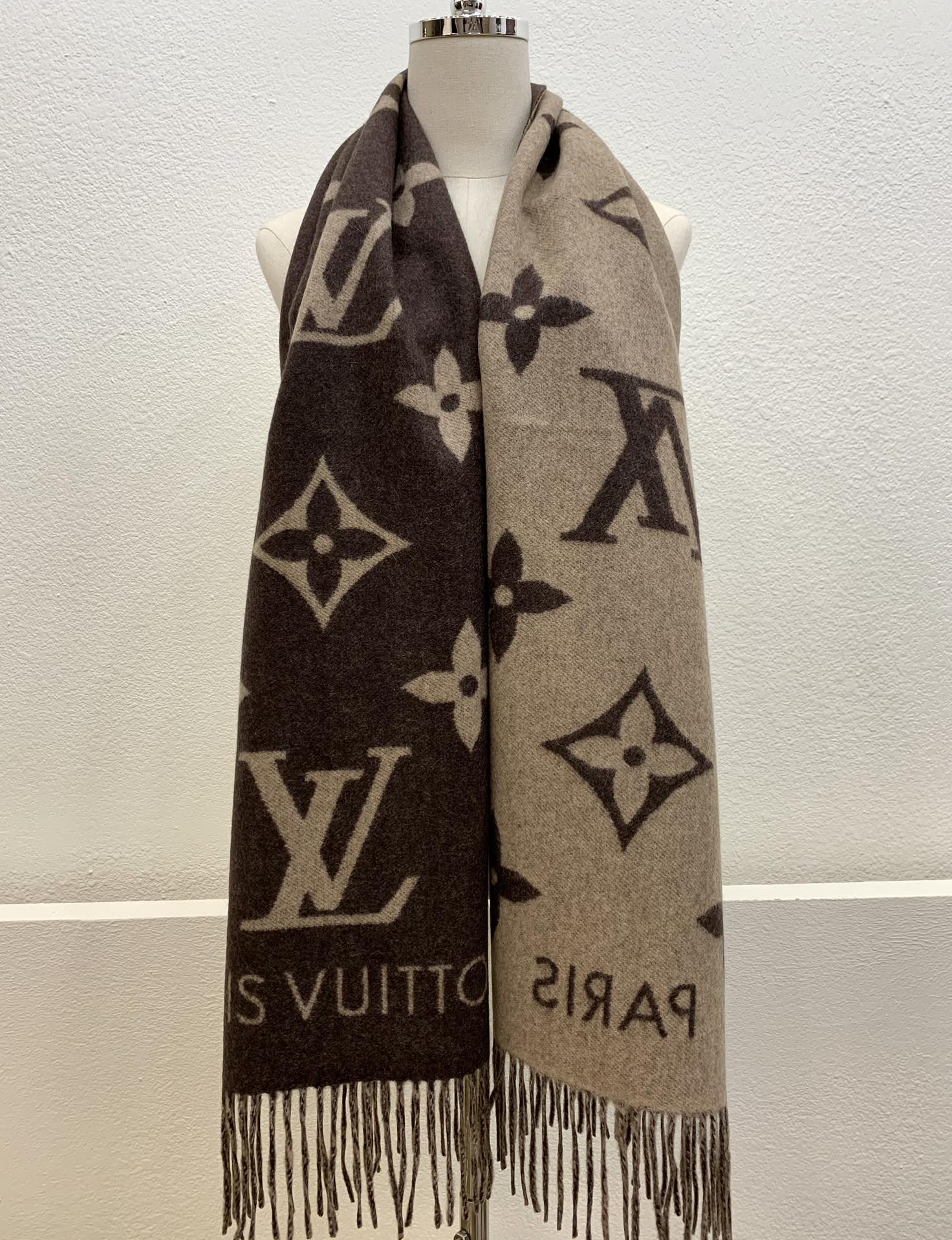 LV路易威登流苏饰边100%羊绒Reykjavik 围巾M75704#M75505#M71040#M71041#M76637#M76067
