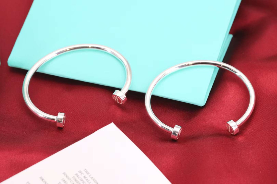 Tiffany & Co. Tiffany&Co. Return to T圆圈纯银情侣手镯
